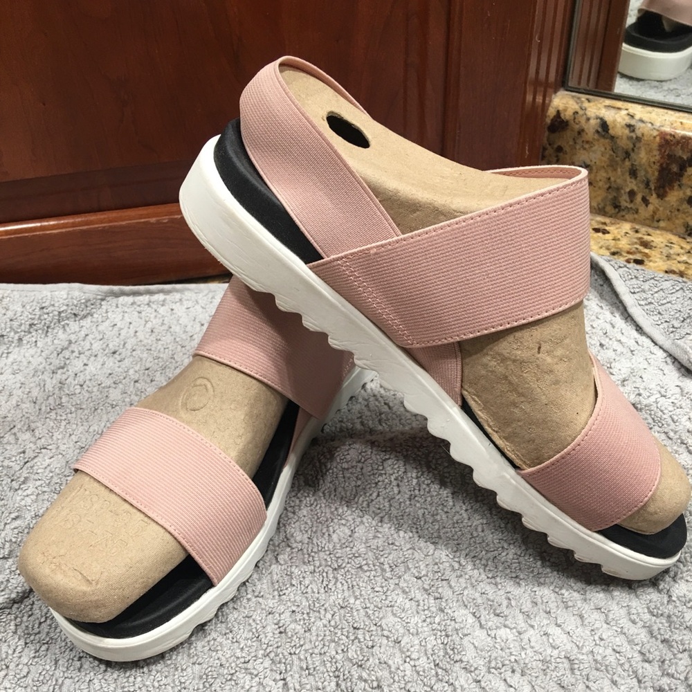 Madden Girl pink sandals. Size 9.